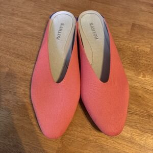 Rothy's WOMEN'S ALMOND DEMI MULE Sandal in‎ MELON Size 12 Pre Owned Excellent